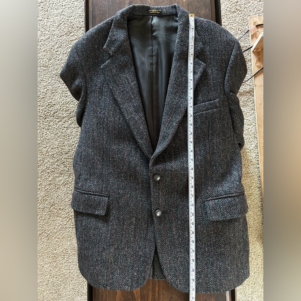 Classic Harris Tweed Gray Wool Blazer - Picture 6 of 7